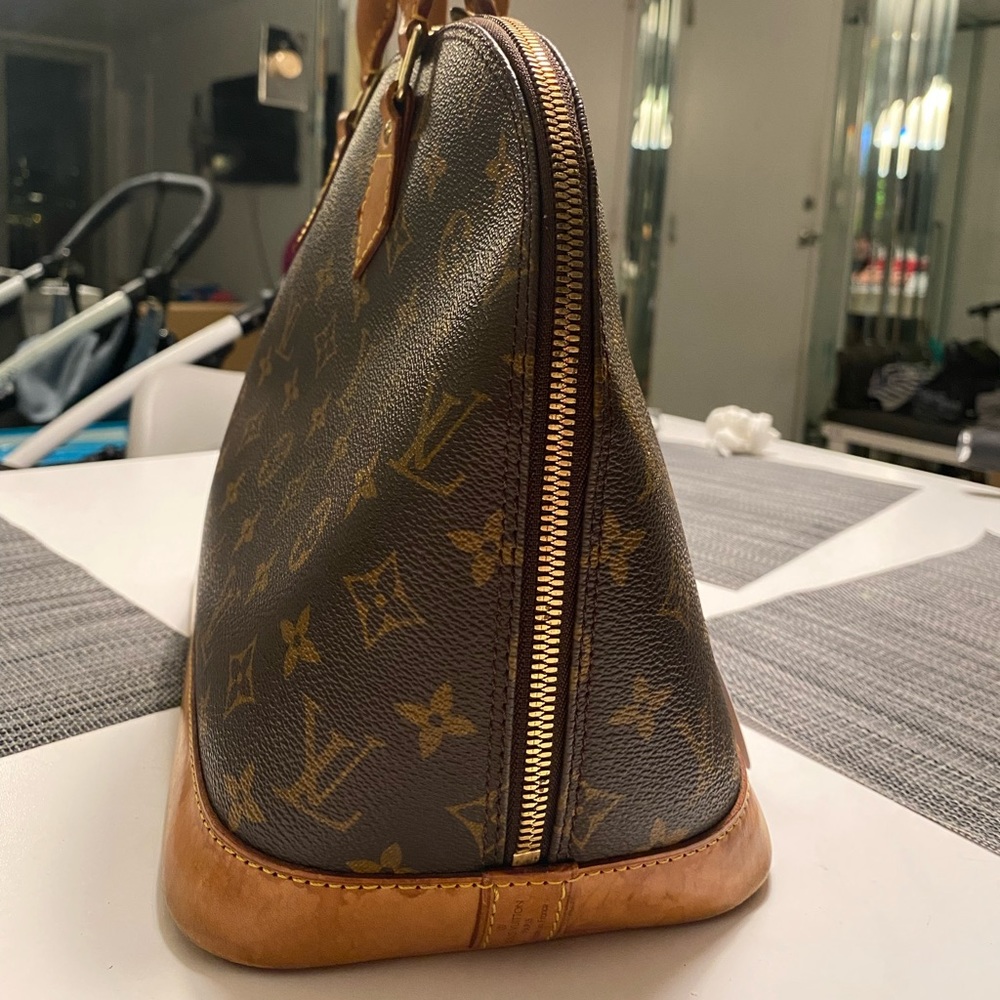 Louis Vuitton Alma bag Pm - Picture 5 of 16